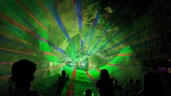Lasershow_Stadtplatz_Vilshofen_10.jpg 