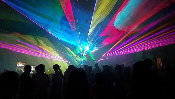 Lasershow_Stadtplatz_Vilshofen_1.jpg 